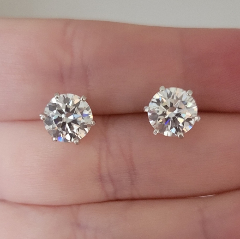 New 4ct Certified Moissanite Stud Earrings - Picture 9 of 12